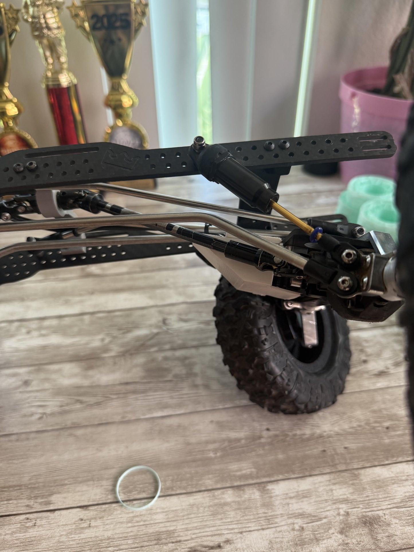 SSDlux Rear Steer Servo Skid